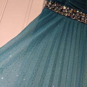 Speckless Floor- Length Formal Dress